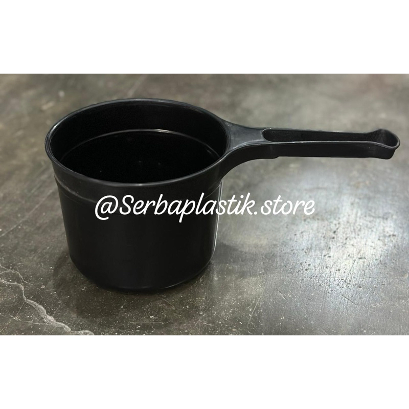 Gayung mandi / gayung air hitam