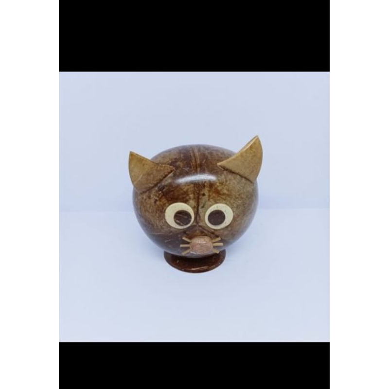 celengan batok kelapa