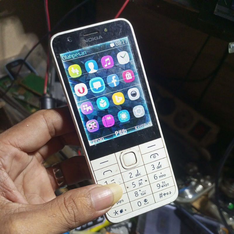 HANDPHONE NOKIA SELFI RM-1172/RM-1011