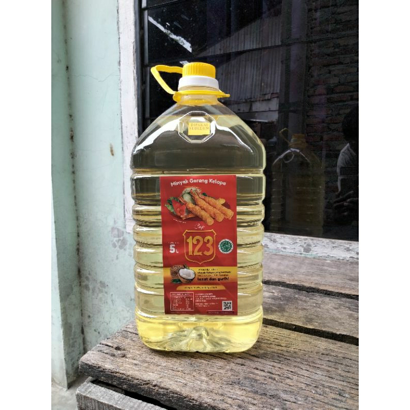 

MINYAK GORENG KELAPA 5L