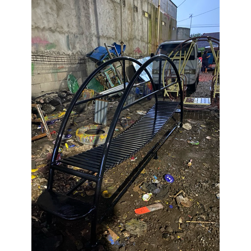 mainan anak jembatan rantai mainan anak jembatan goyang bahan besi free ongkir jkt