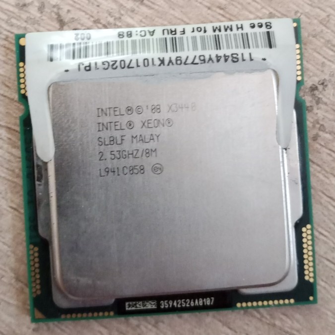 Prosesor Intel Xeon X3440