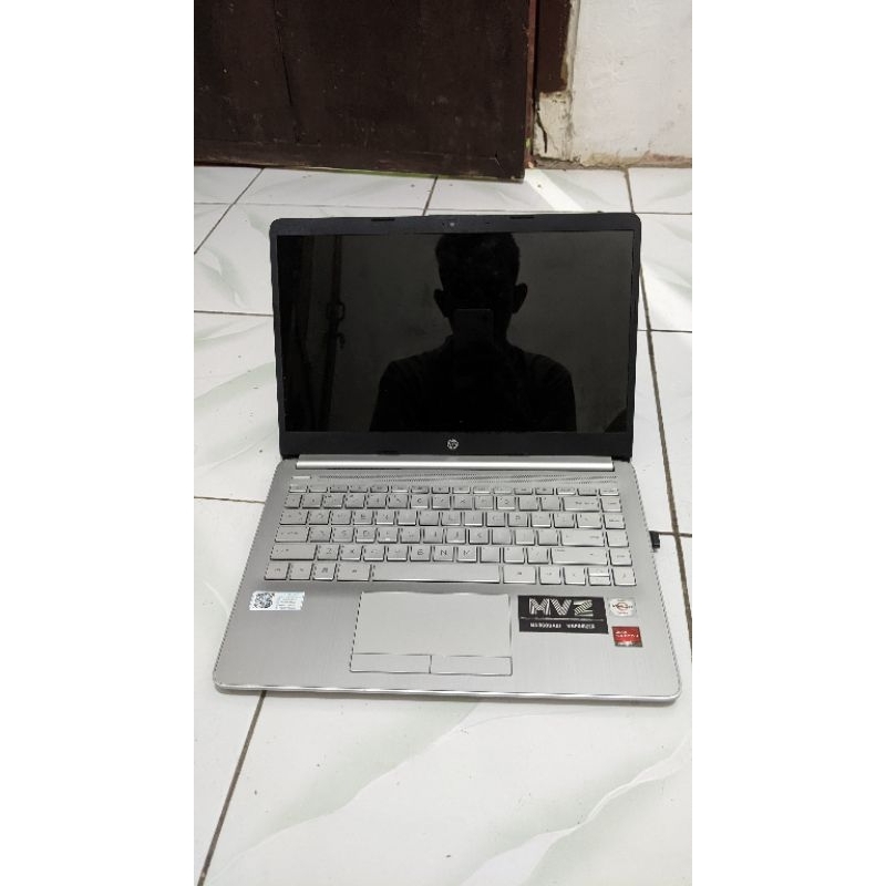 laptop HP 14s-dk1524au