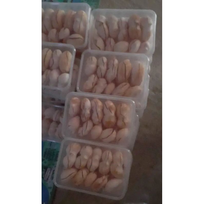 

Buah Lontar Kupas Isi 12 Cara makan Tinggal Cukil(Disisakan Kulit Serabut Bagian Dalam Untuk Melindungi Kesegaran Buah)