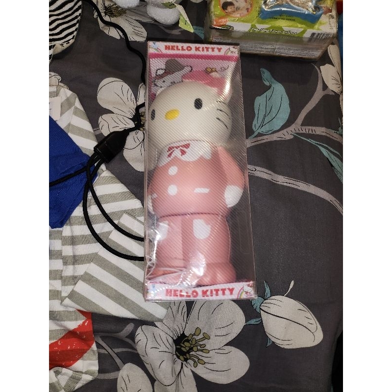 celengan hello kitty