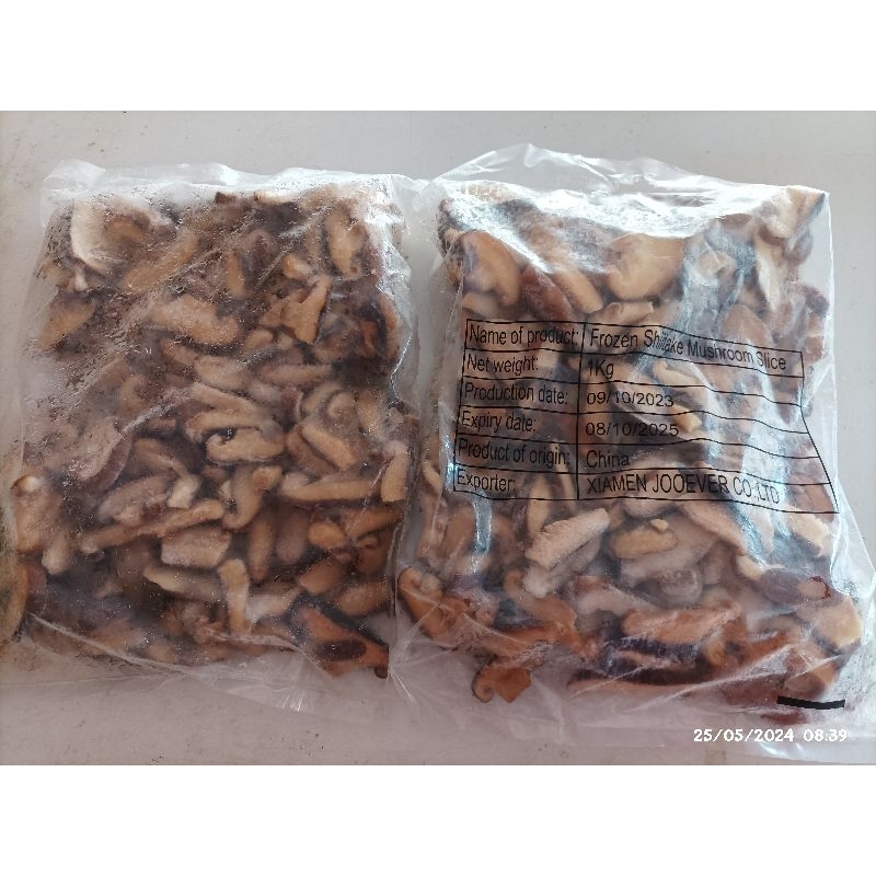 

Jamur Shitake Frozen 1 kg Jamur Shitake Slice