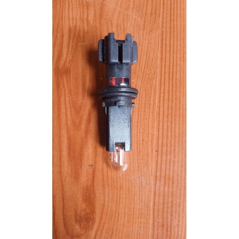 soket lampu senja Isuzu elf teraga