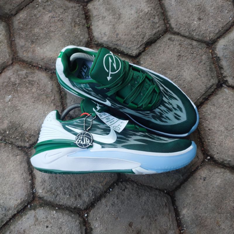 Sepatu pria & wanita Nike Air Zoom GT Cut 2