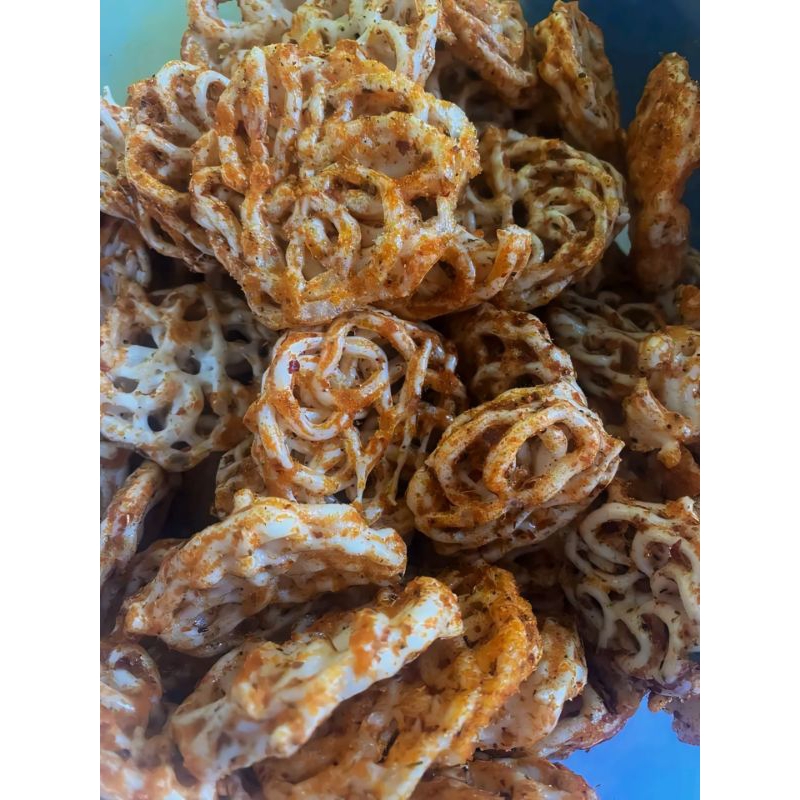 

Kerupuk Rafael | Camilan Pedas | Ukuran 100 gram | cocok untuk teman santai