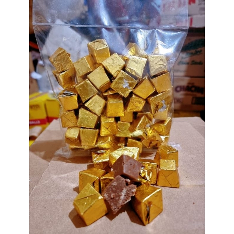 

Coklat Piramid 500 gr