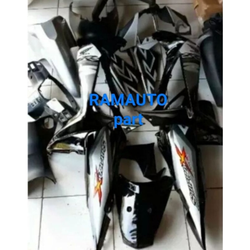 #cover body#full kasar halus+stripping#supra x 125 Batman#honda supra x 125 Batman warna hitam
