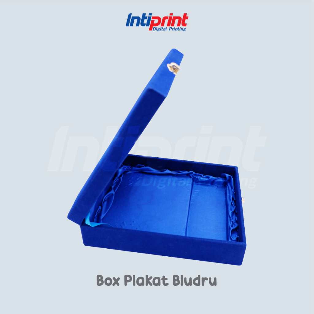 

Box Plakat Bludru / Box Pelakat Akrilik / Kotak Souvenir Bludru