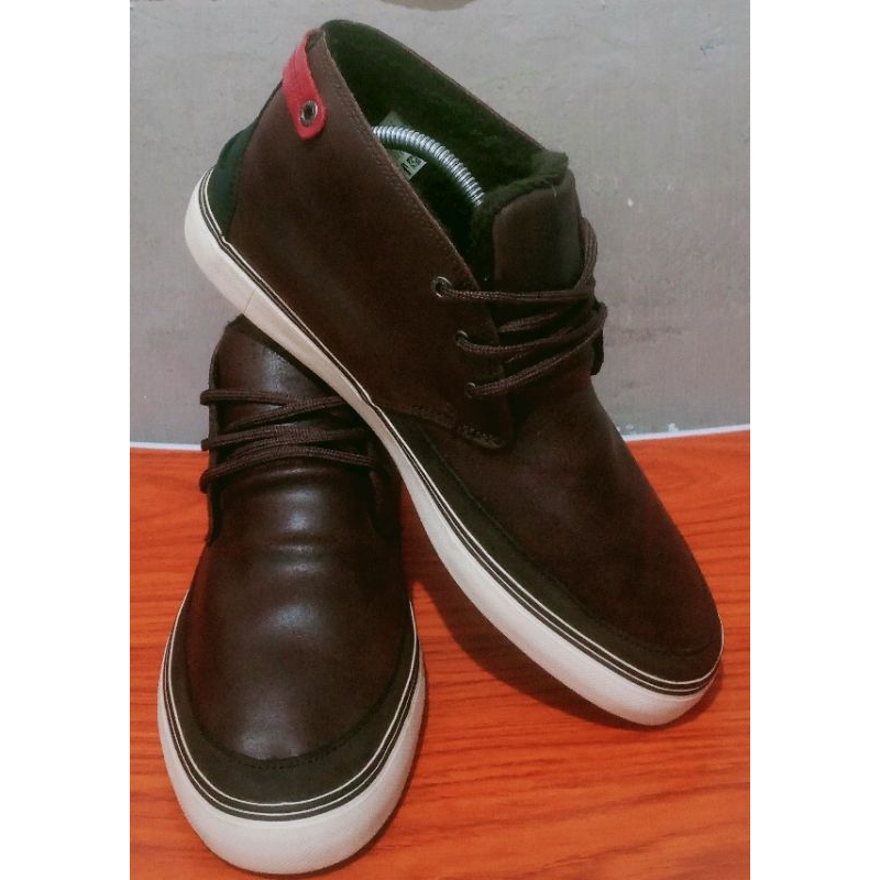 Sepatu Pria Kulit LACOSTE Brown Original