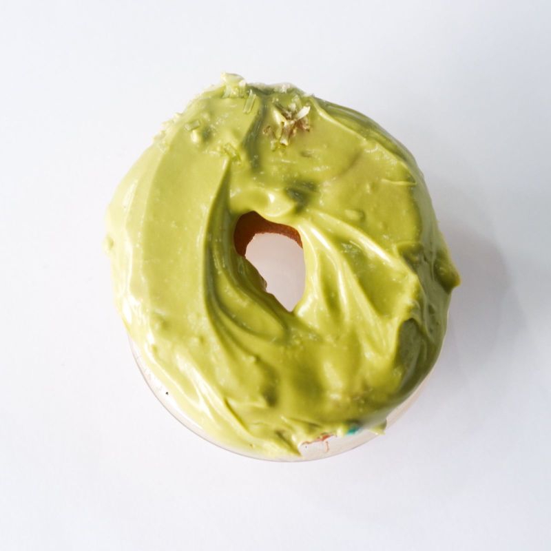 

Donat Avocado Manis