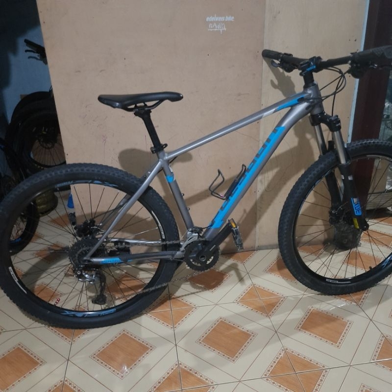 sepeda gunung polygon xtrada 5 2020 size m 27,5