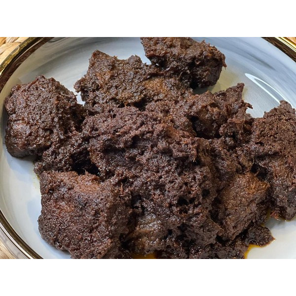 

Rendang Daging Sapi Asli Khas Sumatera Barat Halal Terlaris