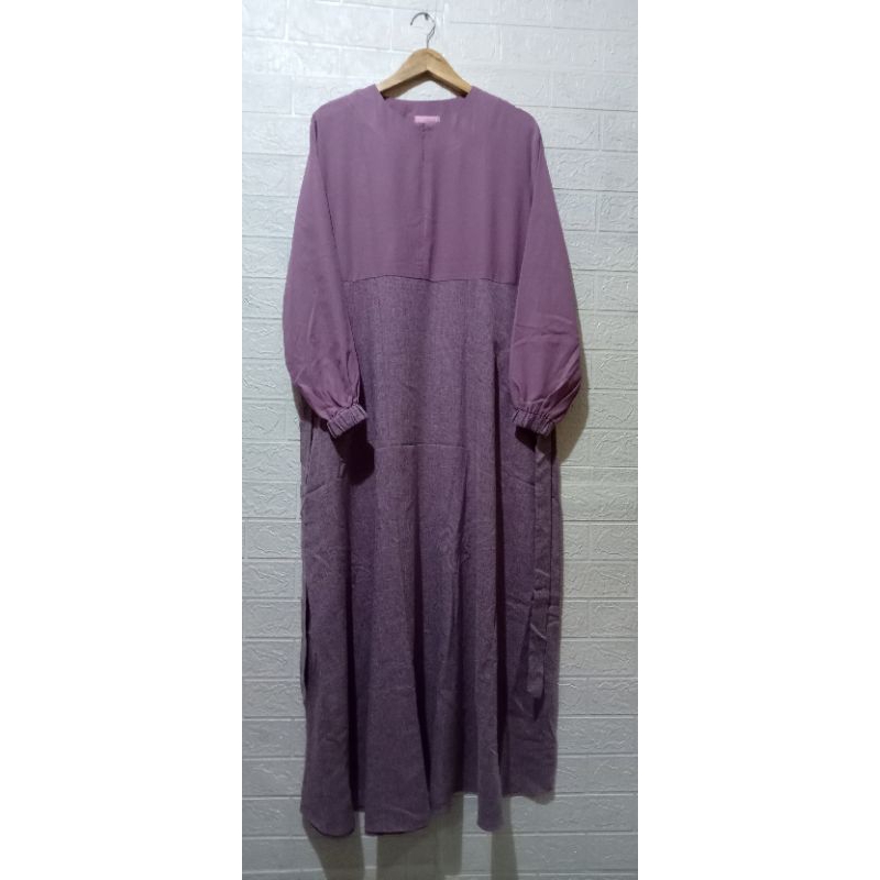 preloved gamis nazeera plus khimar