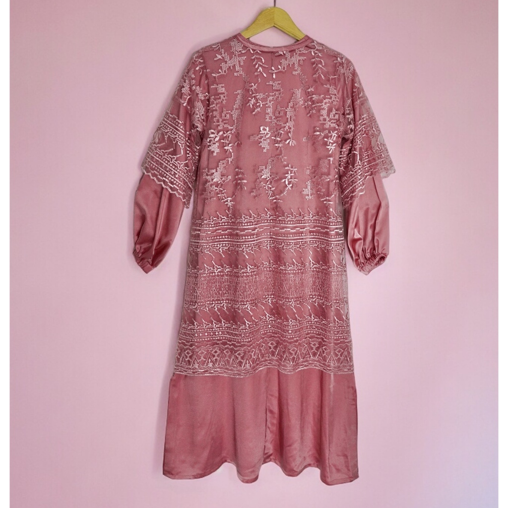 Raya Silky Dress | Inner dan Outer Brokat | Brokat Tile Sapto | LIMITED EDITION