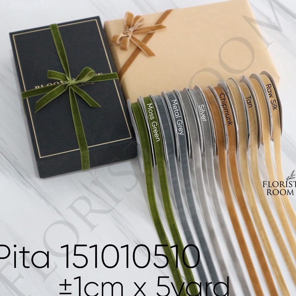 

Murah Meriah Pita 151151 1cm x 5yard Pita Beludru Velvet Ribbon