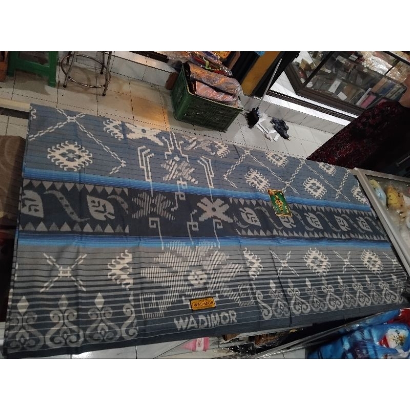 sarung wadimor bali top,sarung jadul motif kembang