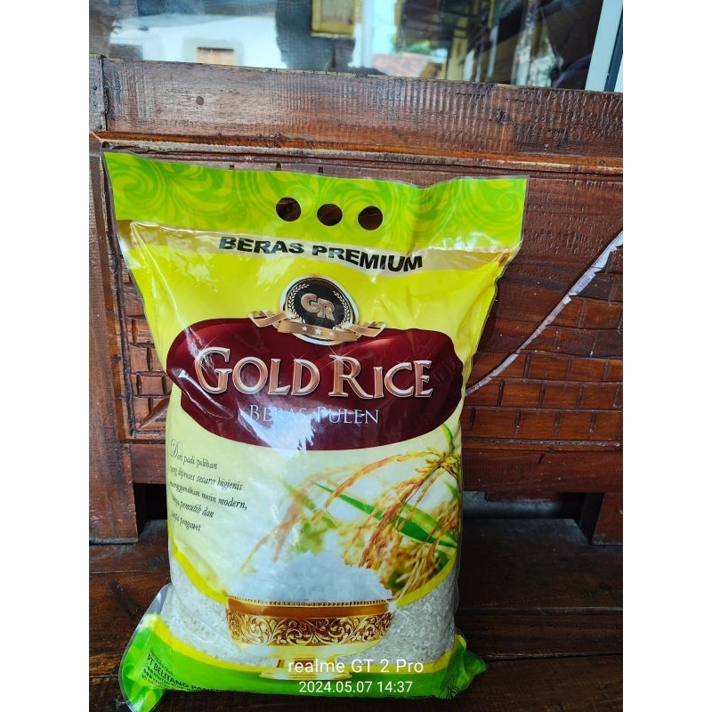 

Beras premium 5 kg GOLD RICE.