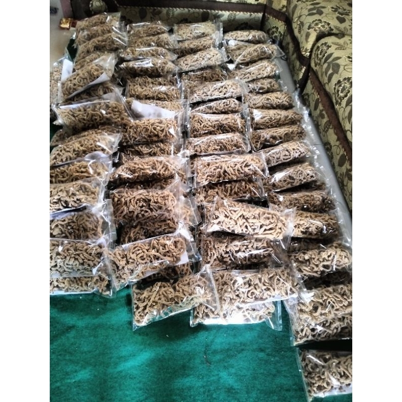 

kripik usus adrian snack