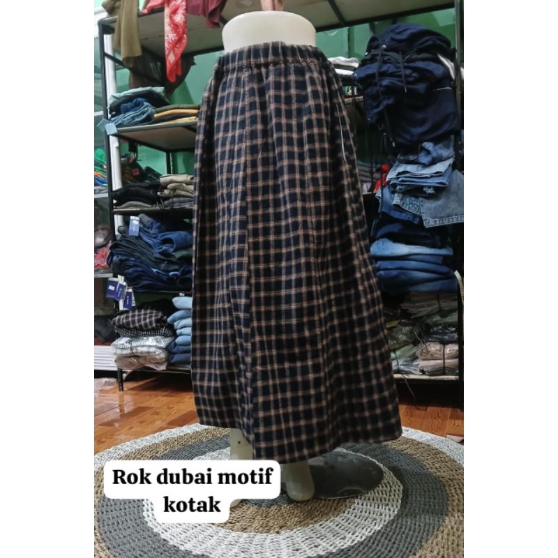 Rok dubai motif kotak