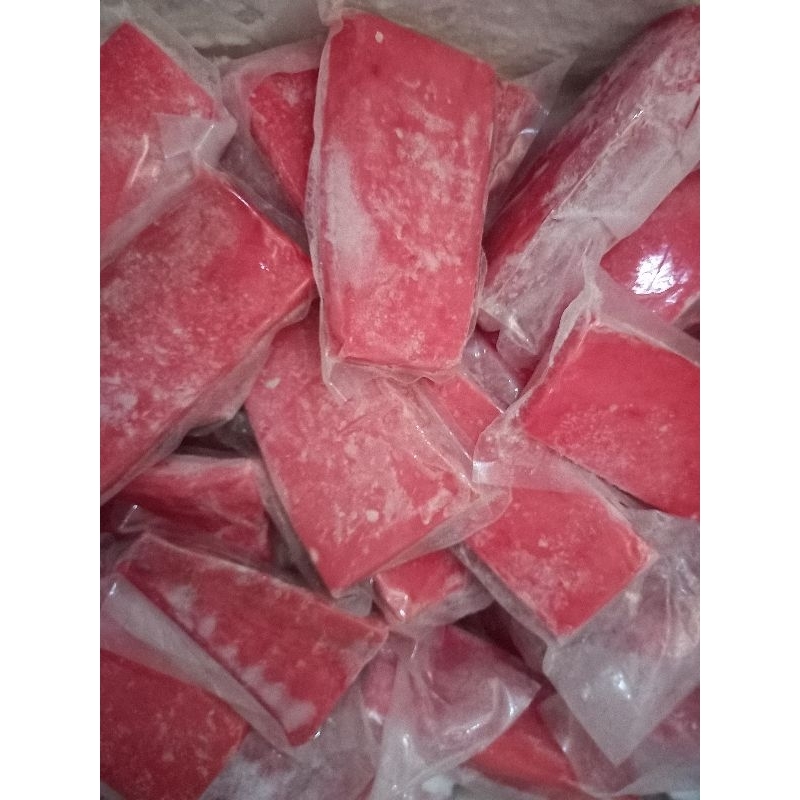

Ikan Tuna Saku Fillet
