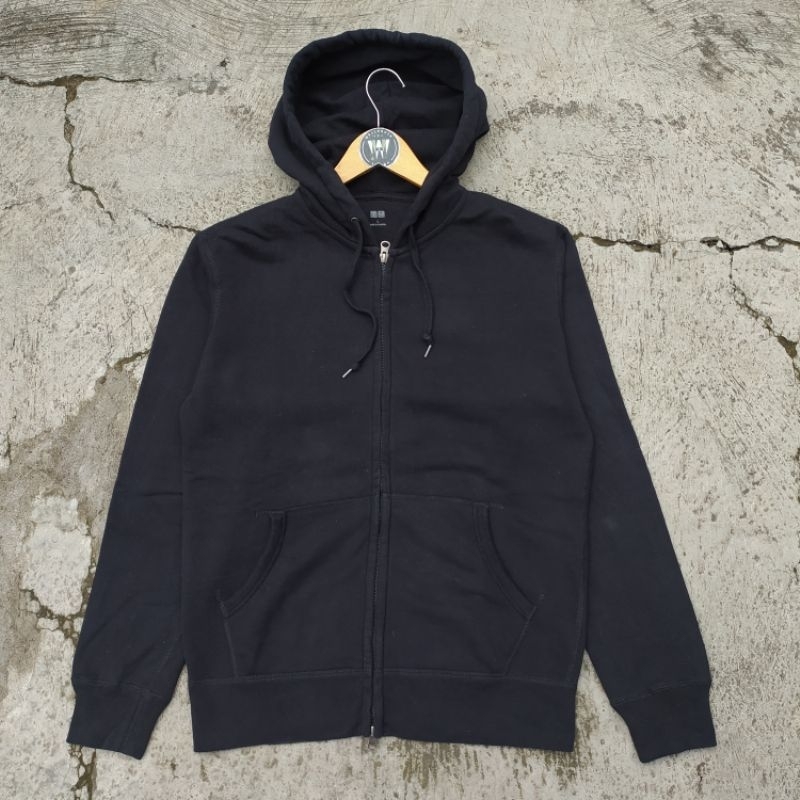 ZIP HOODIE UNIQLO HITAM / ZH UNIQLO HITAM