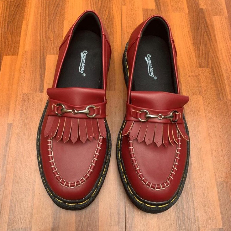 Sepatu lokal brand | model docmart | variant warna