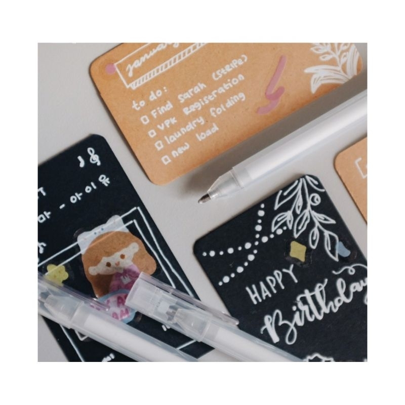 

PURE WHITE BALLPOINT GEL PEN