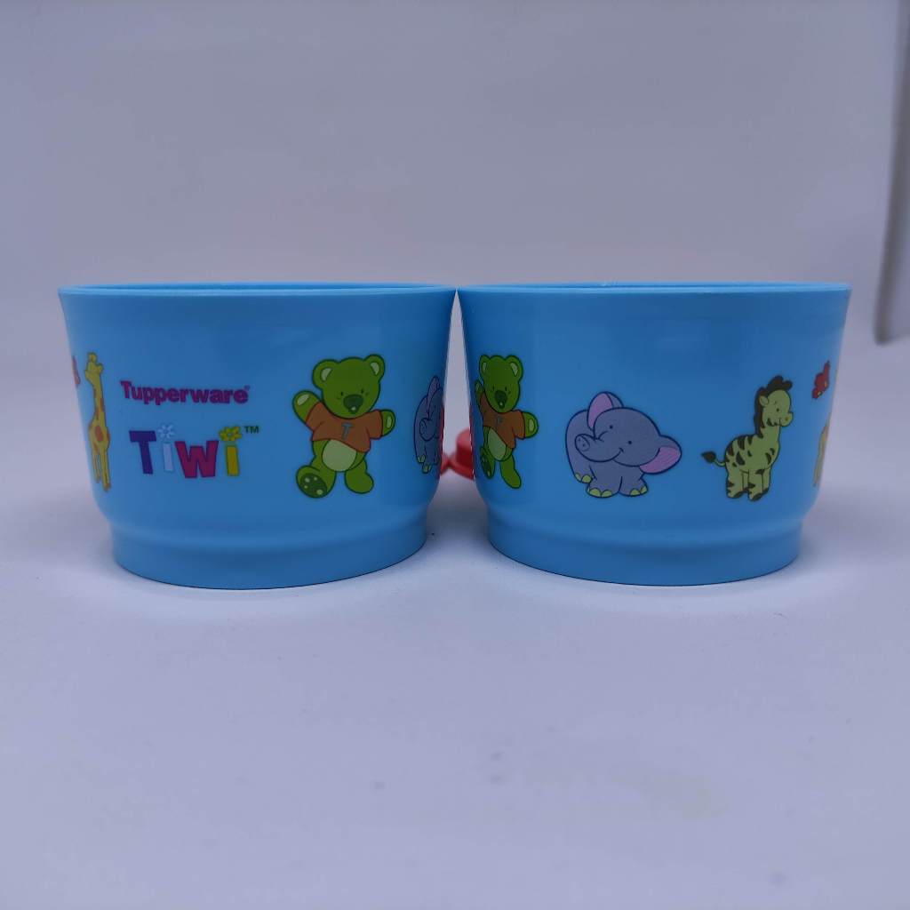 TUPPERWARE Snack Cup Tiwi Cups 2Pcs