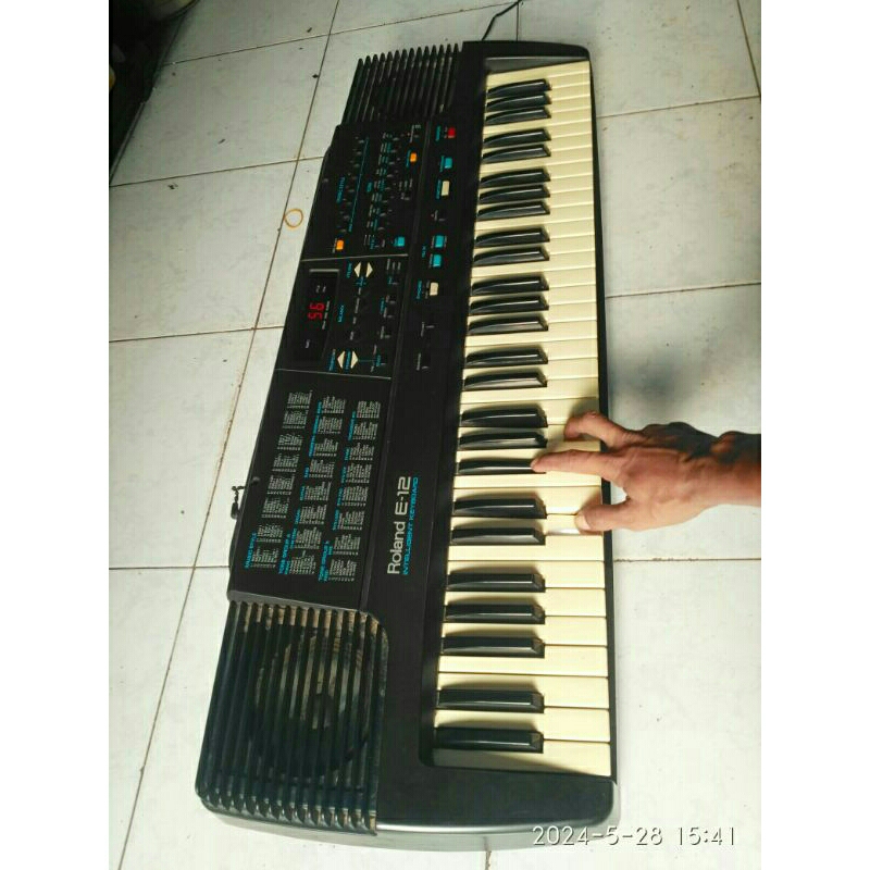 keyboard#piano Roland e12, normal second