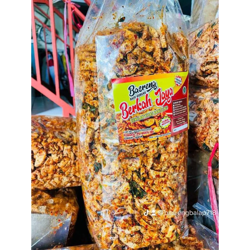 

BASRENG PEDAS DAUN JERUK 1 BALL ISI 2 KG / Basreng Pedas Daun Jeruk Isi 2kg | Basreng Pedas Ayam Bawang 1 ball isi 2 kg | Basreng Origina Ayam Bawang 2kg - Basreng Berkah Jaya Pedas Daun Jeruk Ball isi 2 kg | Basreng Viral Enak