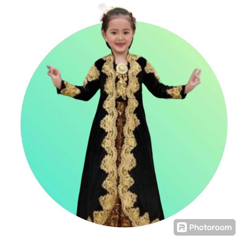 Baju pengantin anak anak / baju karnaval