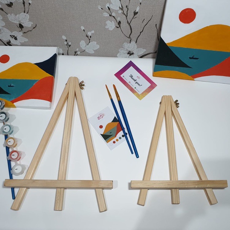 

Praktis Easel Kanvas