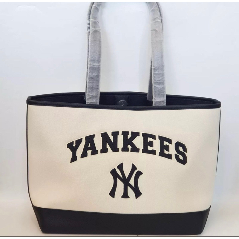 MLB NY Yankees Varsity Canvas Tote Bag Beige/Black