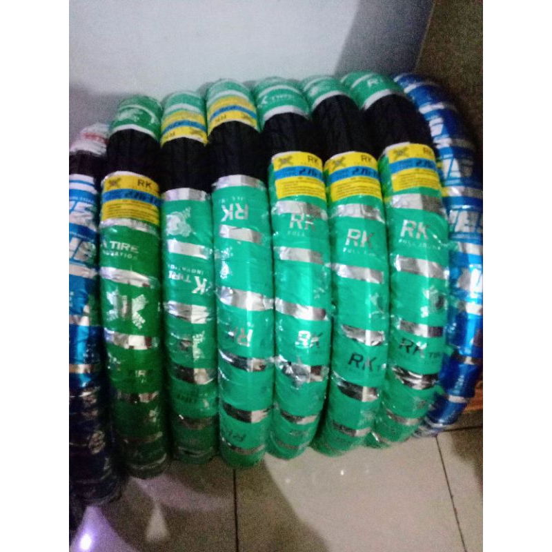 Ban luar motor revo 17-275 belakang