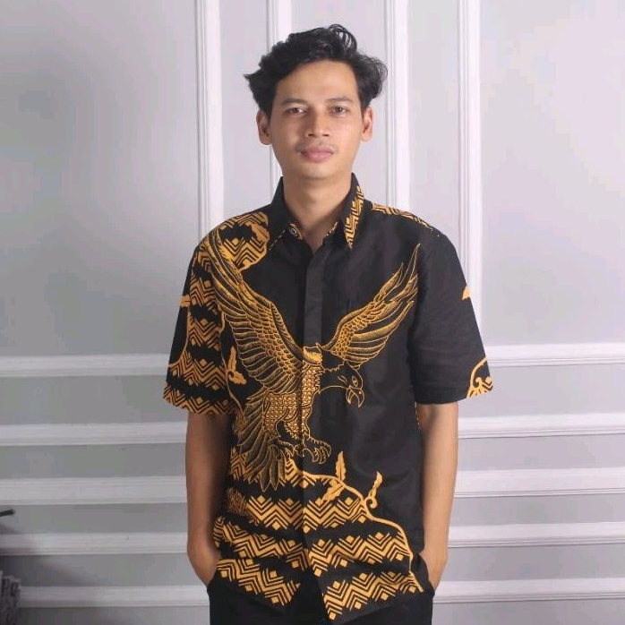 STYLEBATIK Kemeja Batik motif ELANG EMAS Slimfit full furing katun lengan pendek
