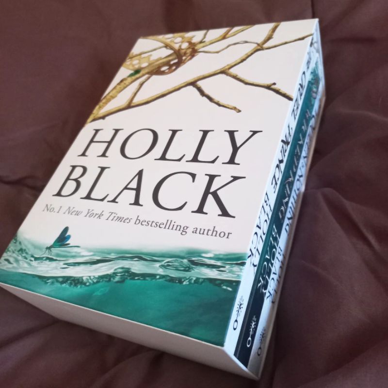 Preloved  FOLK OF THE AIR SERIES BOXSET by Holly Black  (Cruel Prince, The Wicked King, Queen of Not