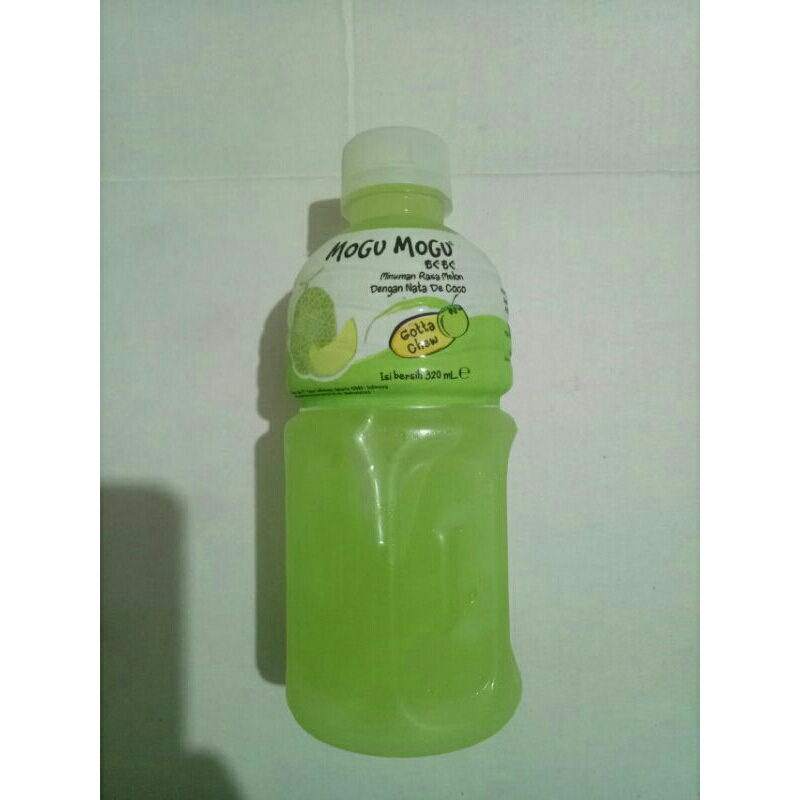 

mogu mogu minuman rasa melon dengan nata de coco 320ml