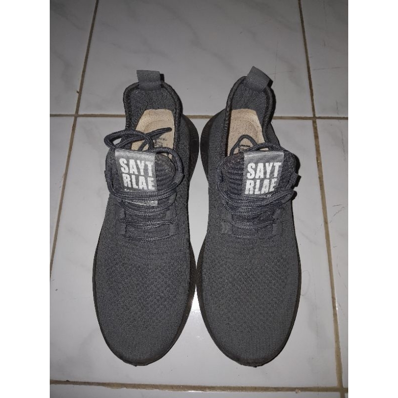 Preloved sepatu leedo