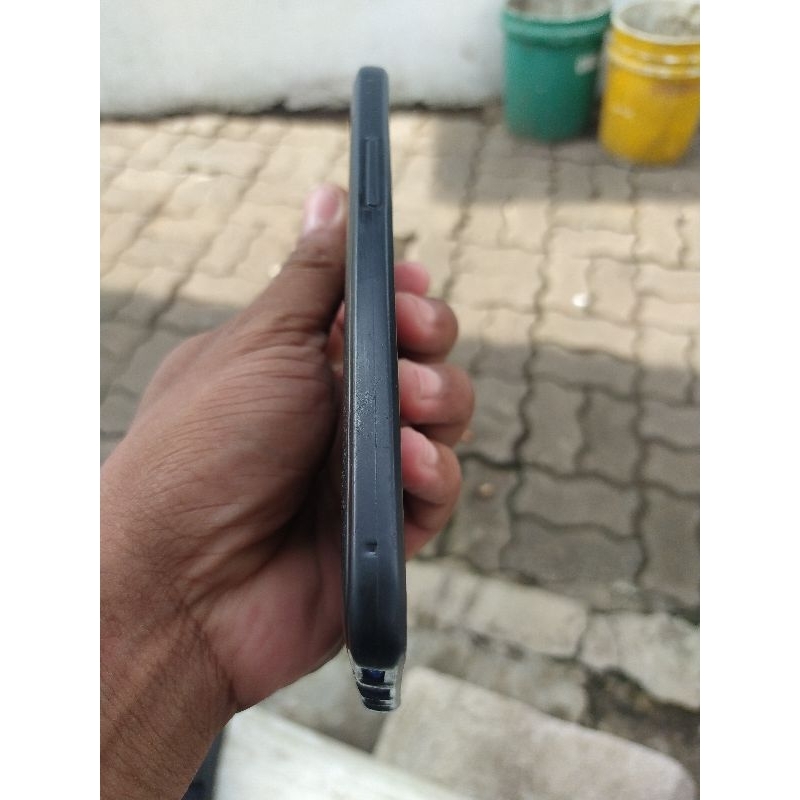hape second realme 12