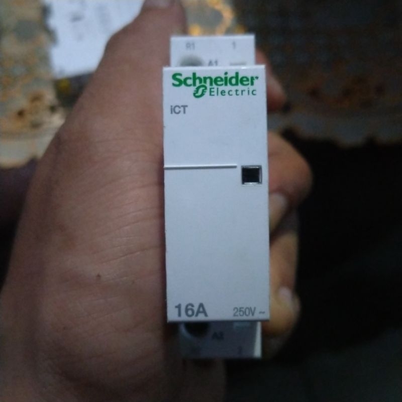 SCHNEIDER CONTACTOR DIN ICT 16A 1NO A9C22715