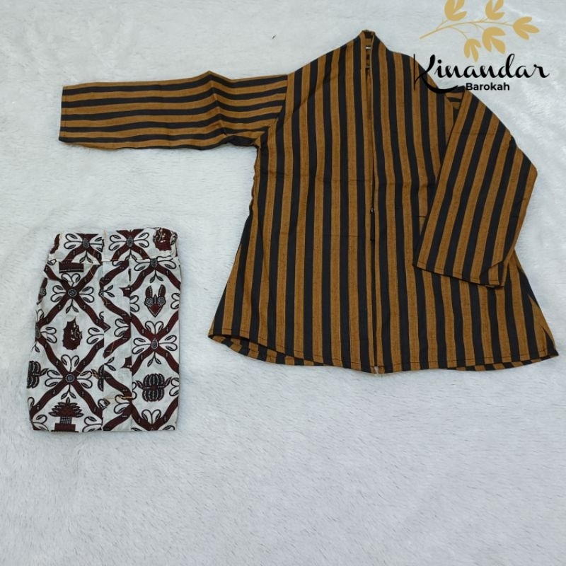 Stelan Kebaya Lurik Alusan Anak Perempuan / Pakaian Adat Jawa