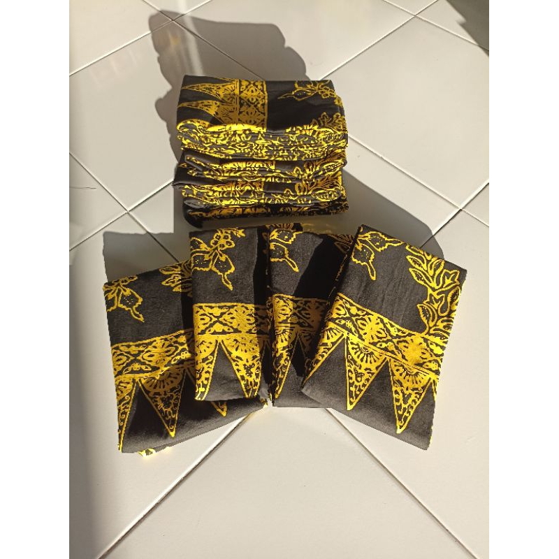 BATIK BANYUWANGI/BATIK KHAS BANYUWANGI/BATIK KROKOT/SEWEK TARI BANYUWANGI/SEWEK TARI