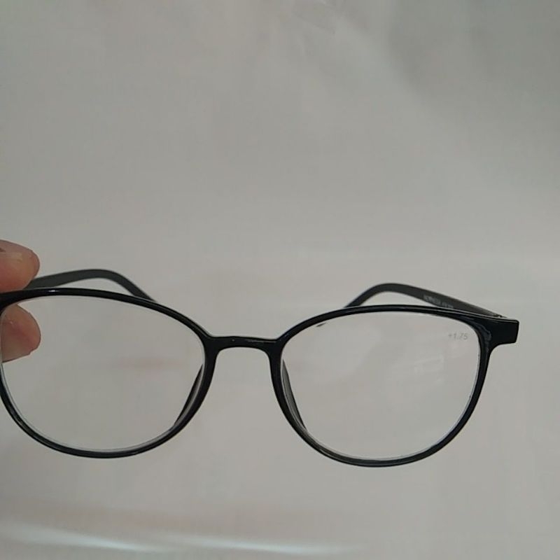 KACAMATA BACA/PLUS UNTUK LIHAT DEKAT MODEL OVAL BESAR FRAME PLASTIK