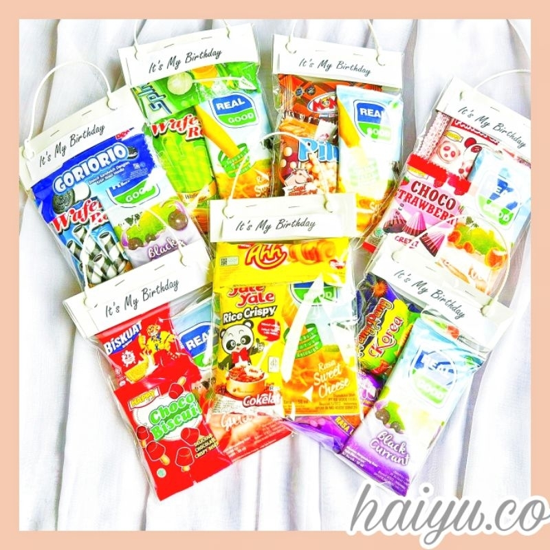 

[READY] Mini Gift Snack Bag Murah Freebie Mini Hampers Snack Isi 2 dan Susu Souvenir Ulang Tahun Wisuda Kado Lucu Termurah By Haiyu