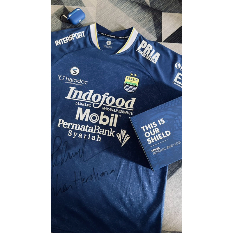 Jersey Persib Bandung 2021 Home Original SE signed with Box