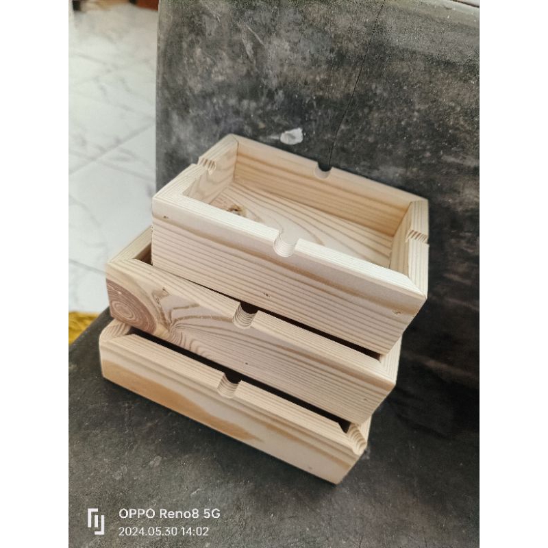 furniture tempat sampah,asbak kayu ,wadah Sekar rokok